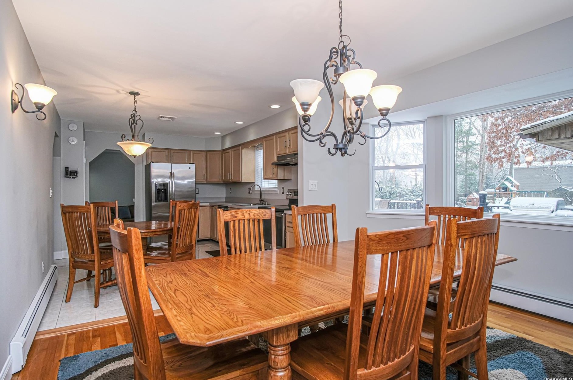 421 Birch Holw Dr, Smith Point NY 11967-1311 exterior