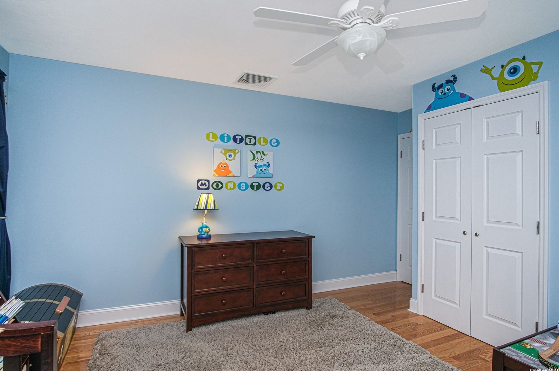 421 Birch Holw Dr, Smith Point NY 11967-1311 exterior