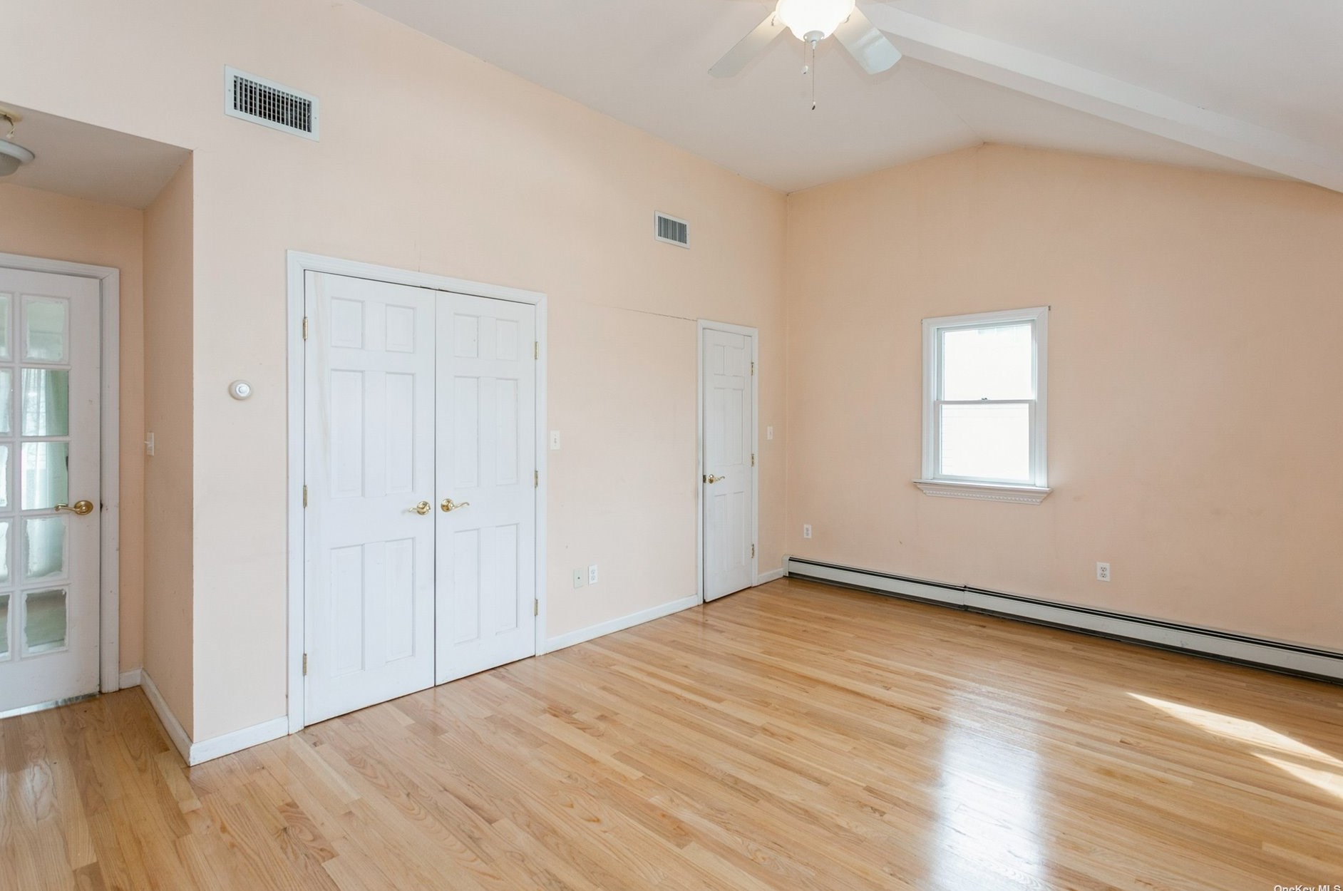 206 Woodbine Ave, North Merrick NY 11566-3130 exterior