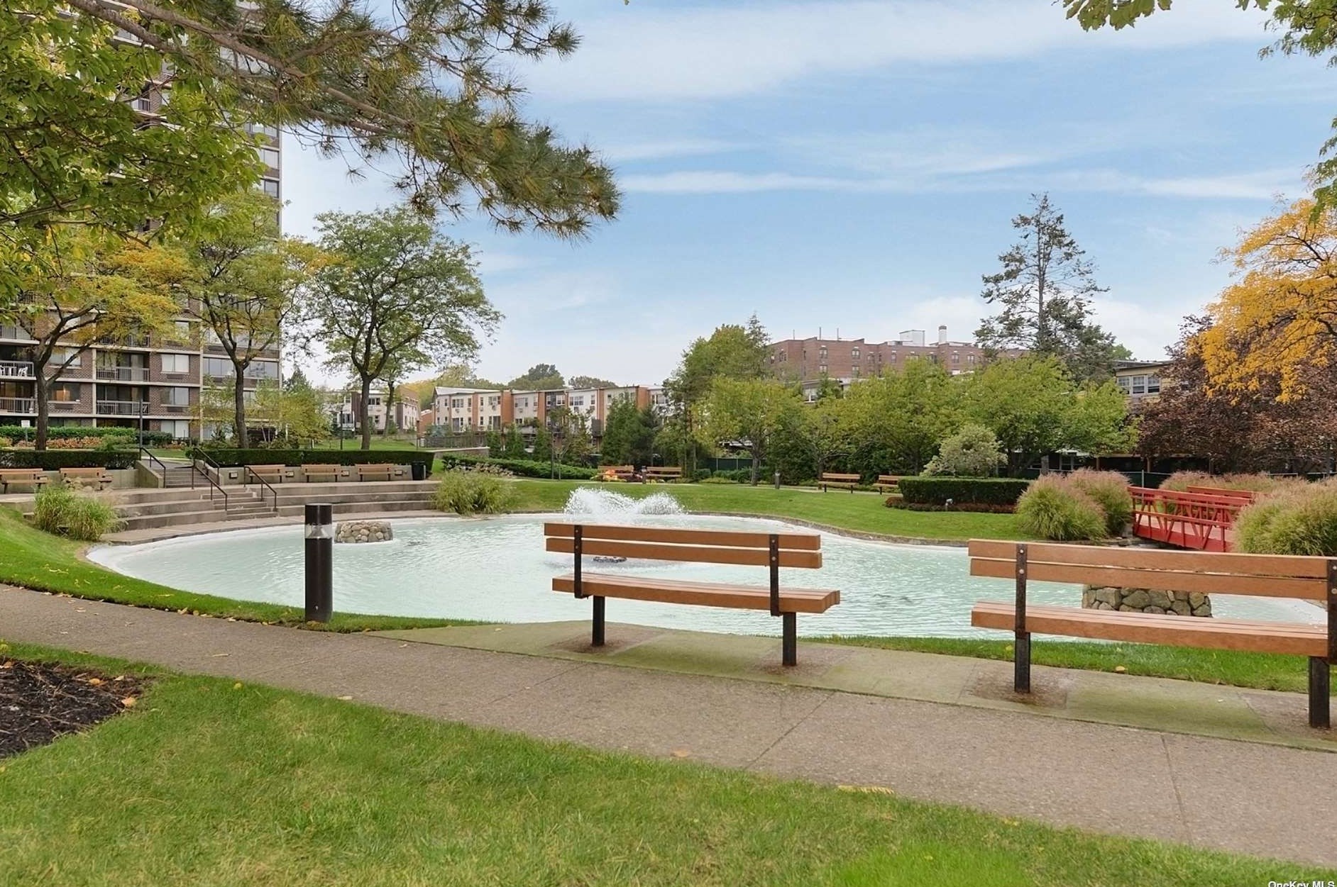 2 Bay Club Dr, Flushing NY  11360-2957 exterior