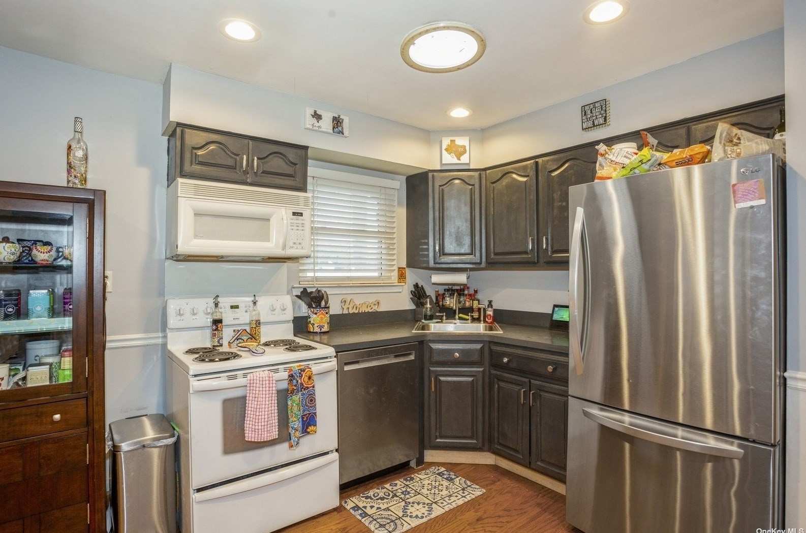 96 Rugby Dr, Smith Point NY 11967-4312 exterior