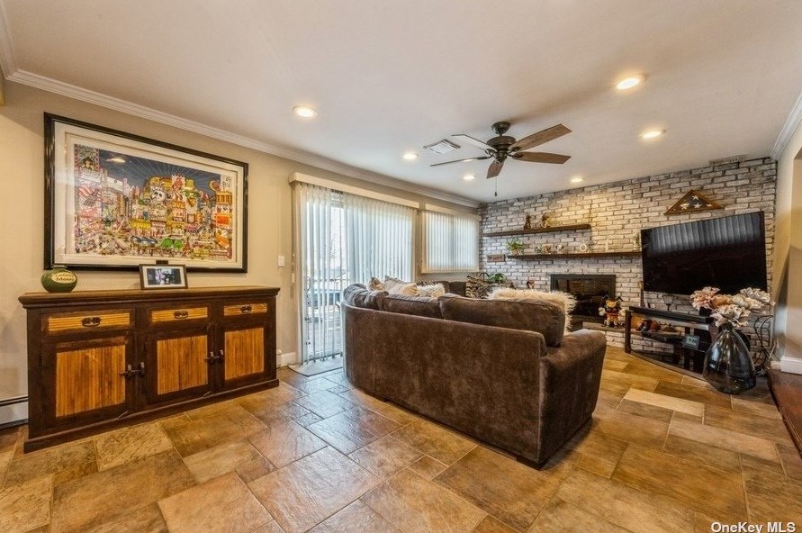 3200 Denton Dr, North Merrick NY 11566-5100 exterior