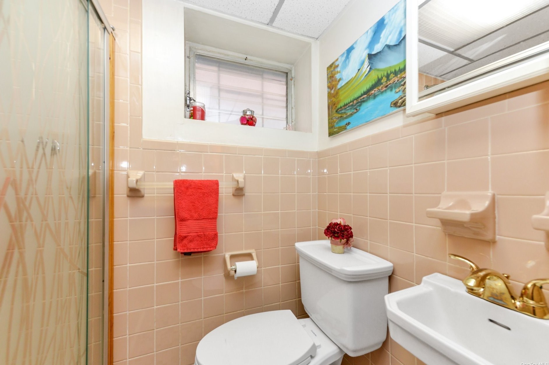 147-42 Elm Ave, Flushing NY 11355-1705 exterior