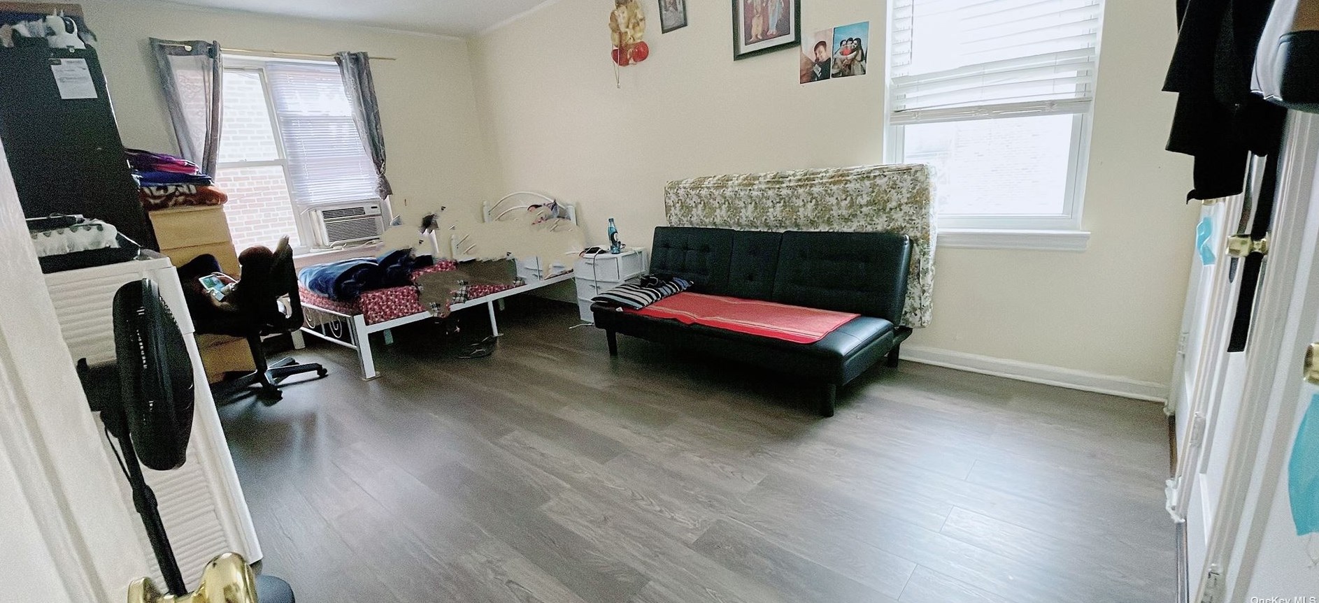 7402 Woodside Ave, Flushing NY 11377-3437 exterior