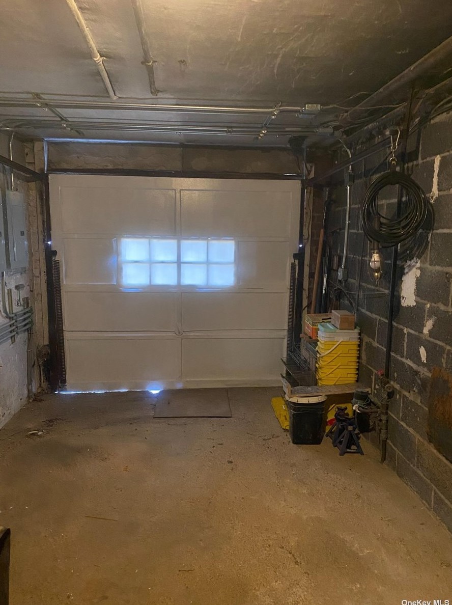 137-14 Booth Memorial Ave, Flushing NY exterior