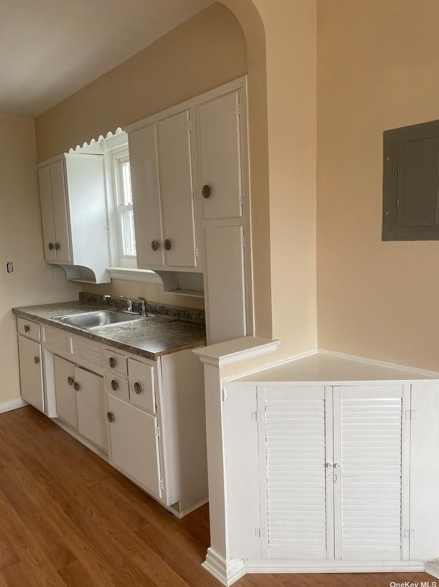 137-14 Booth Memorial Ave, Flushing NY exterior