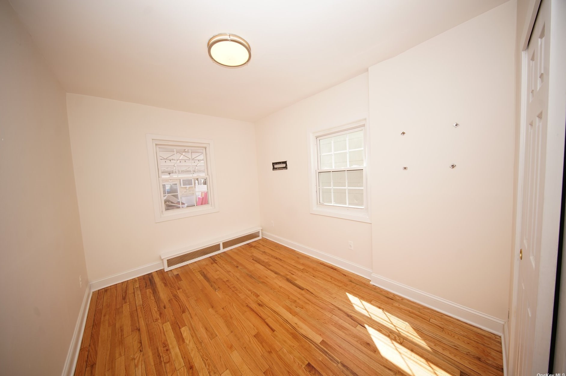 54-27 153rd St, Flushing NY 11354-2429 exterior