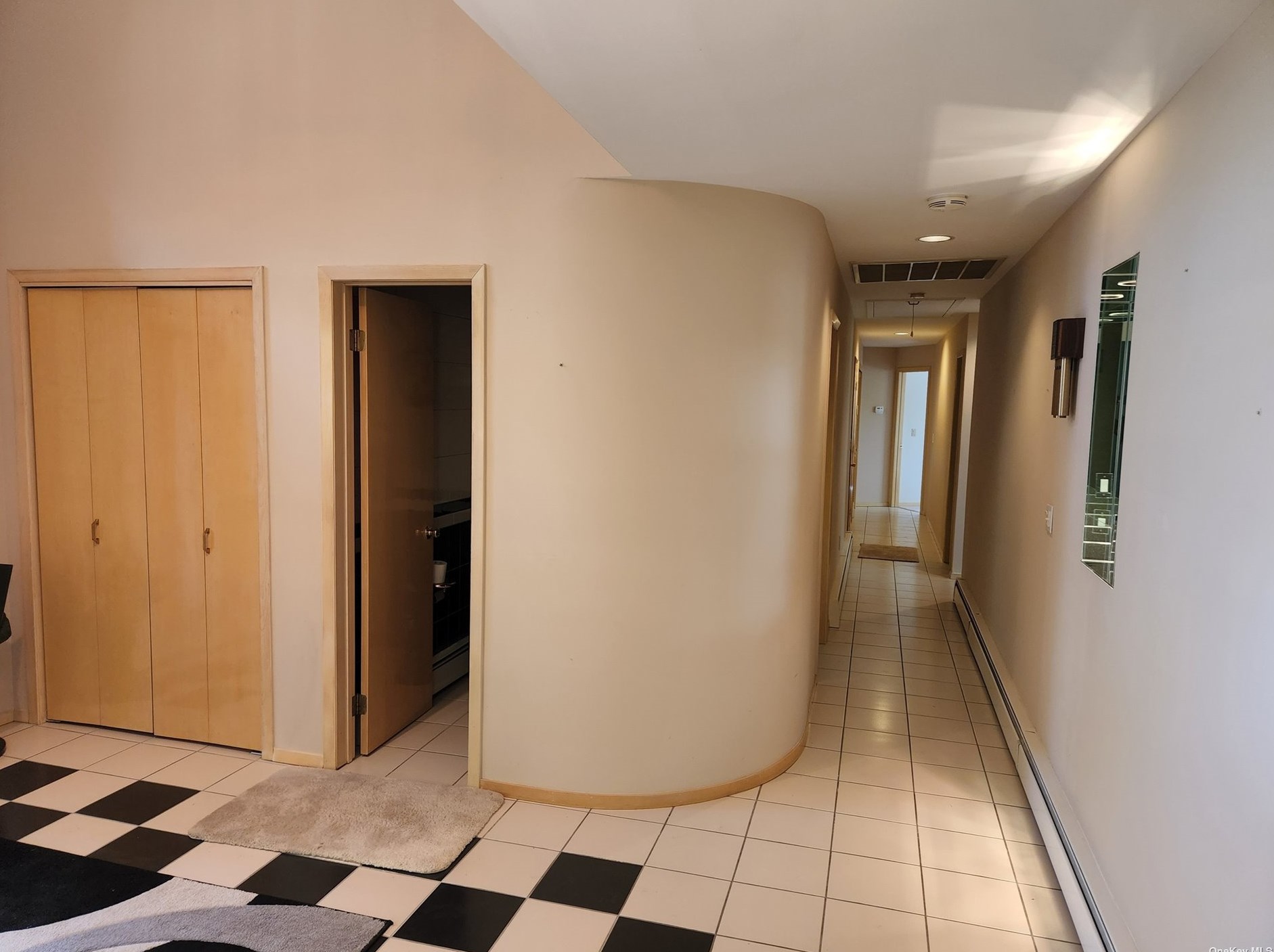 292 Holbrook Rd, Hauppauge NY  11779-1813 exterior