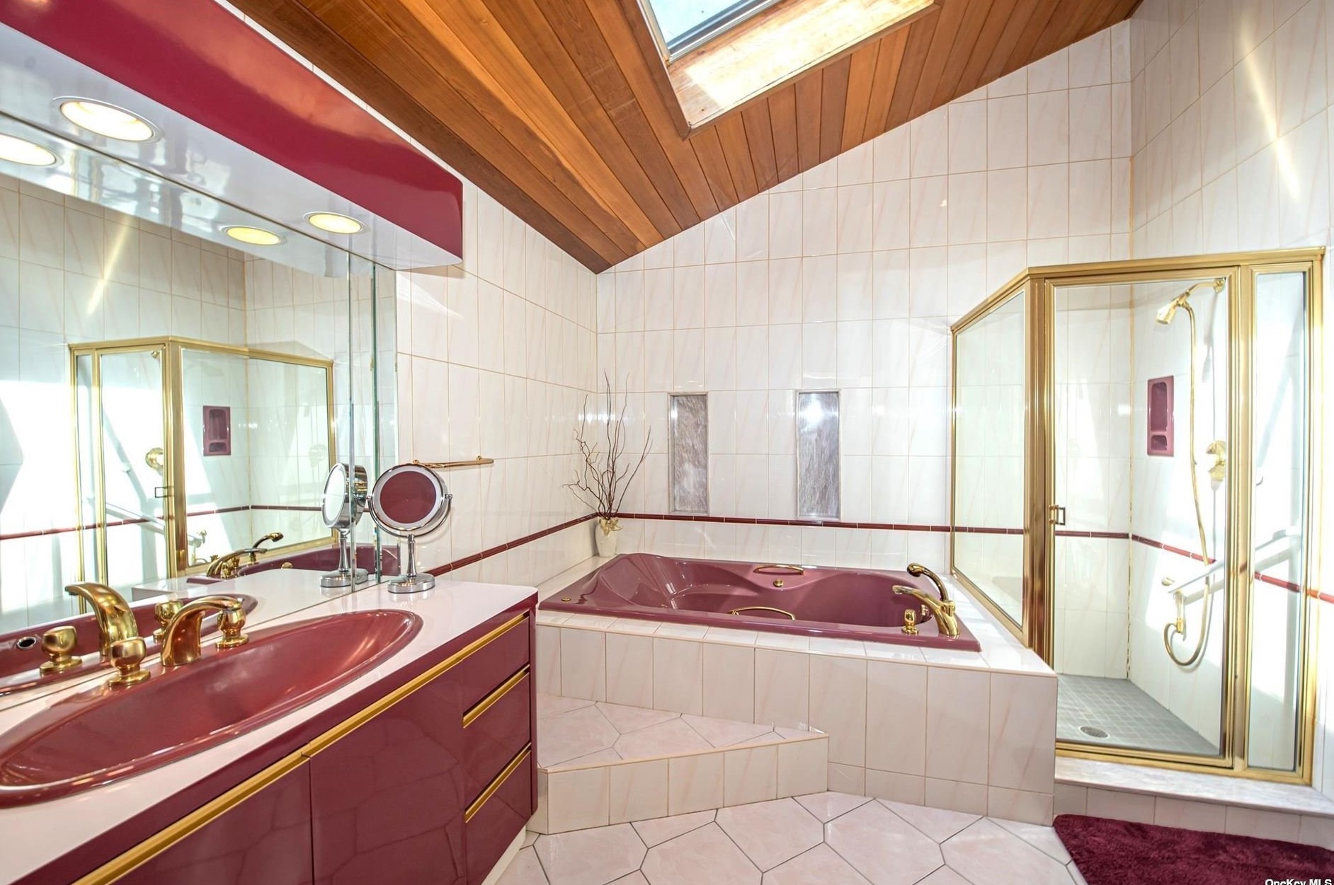 292 Holbrook Rd, Hauppauge NY  11779-1813 exterior