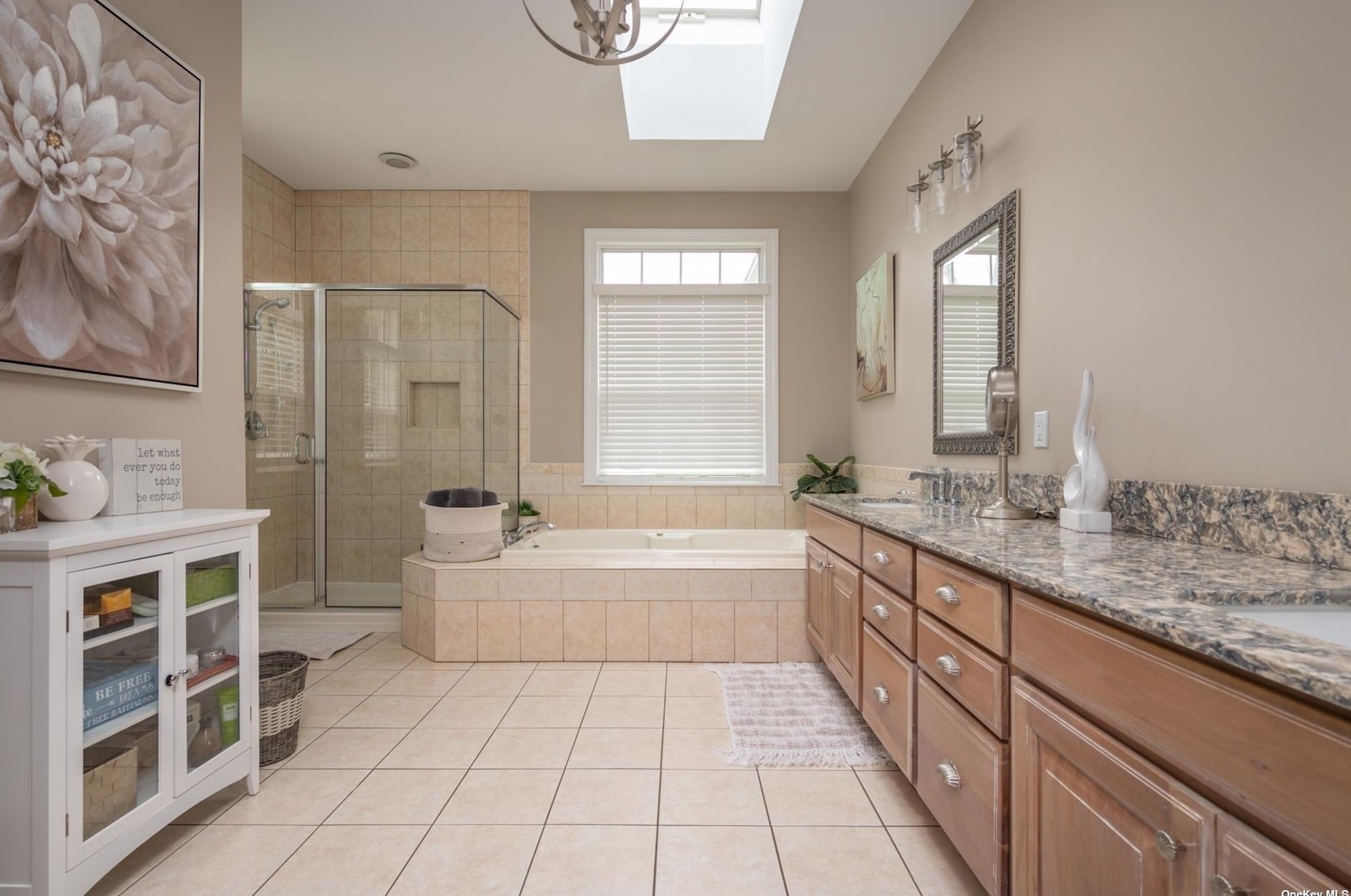 9 Wessel Ln, Gordon Heights NY  11763-3510 exterior