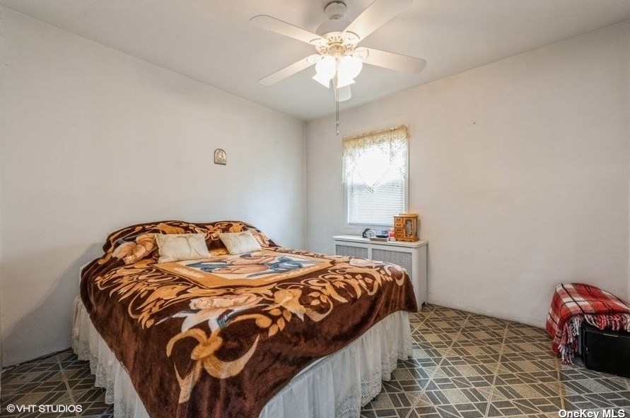 2290 Edna Ct, North Baldwin NY  11510-3105 exterior