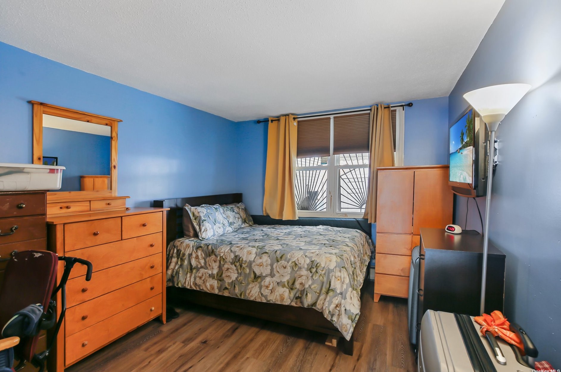 188 Berriman St, Brooklyn NY 11208-2318 exterior