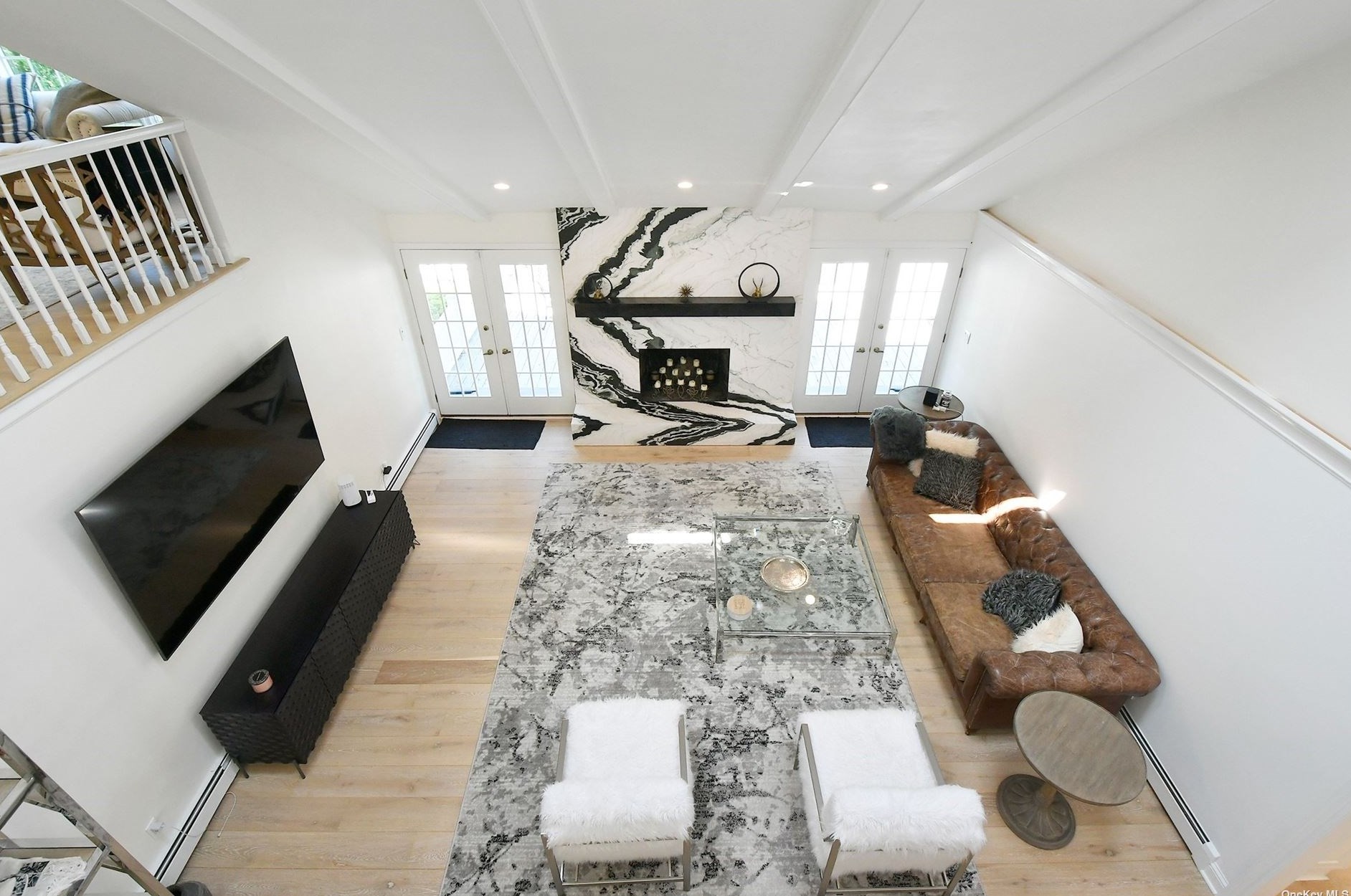 310 Annandale Dr, Syosset NY  11791-1001 exterior