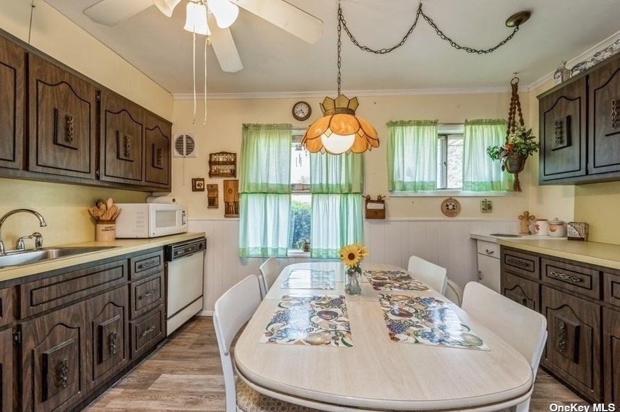 6 Thrush Ln, Plainedge NY  11756-3211 exterior