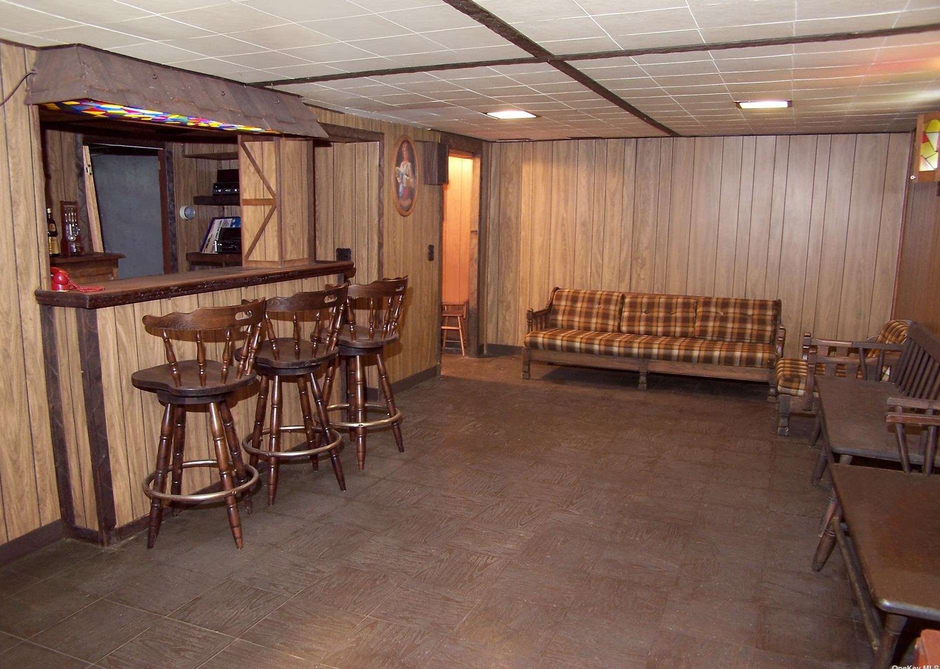 1947 Louis Kossuth Ave, Hauppauge NY 11779-6423 exterior