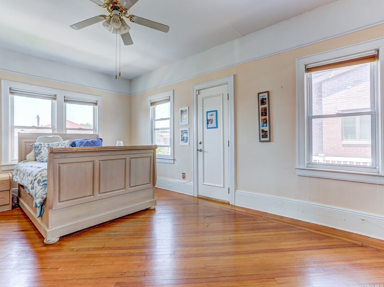 264 National Blvd, East Atlantic Beach NY  11561-3323 exterior