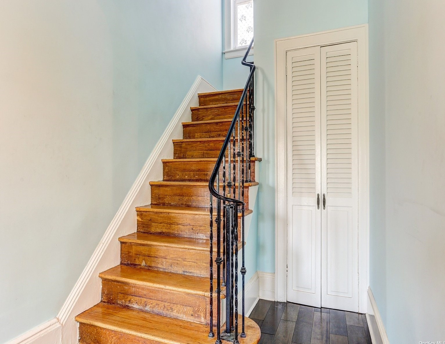 264 National Blvd, East Atlantic Beach NY  11561-3323 exterior