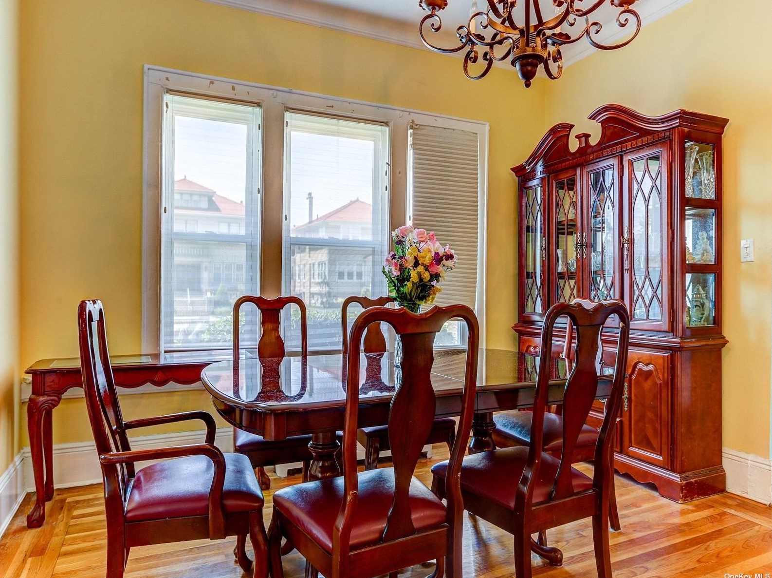 264 National Blvd, East Atlantic Beach NY  11561-3323 exterior