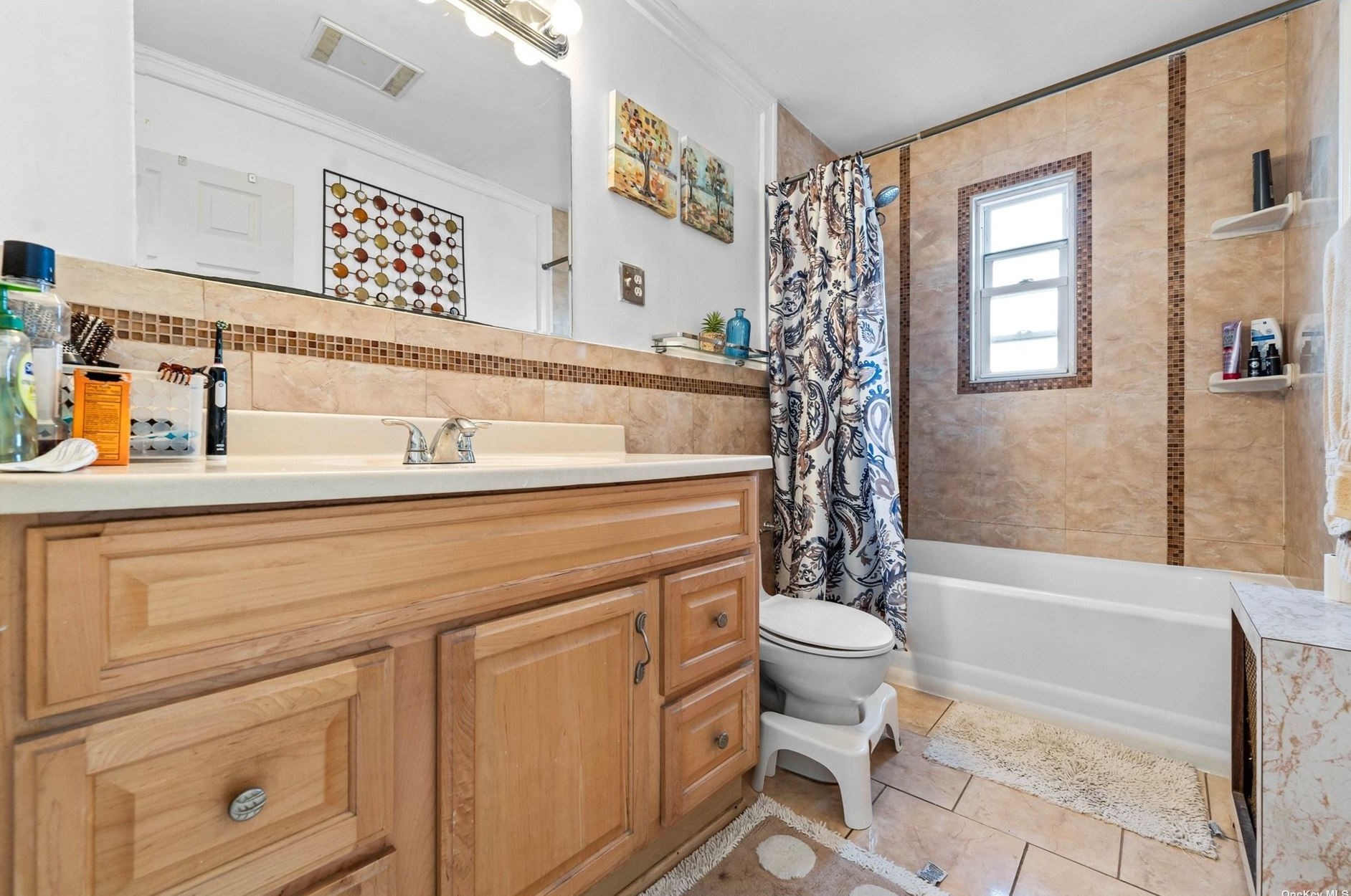 61-59 77 Pl, Flushing NY exterior