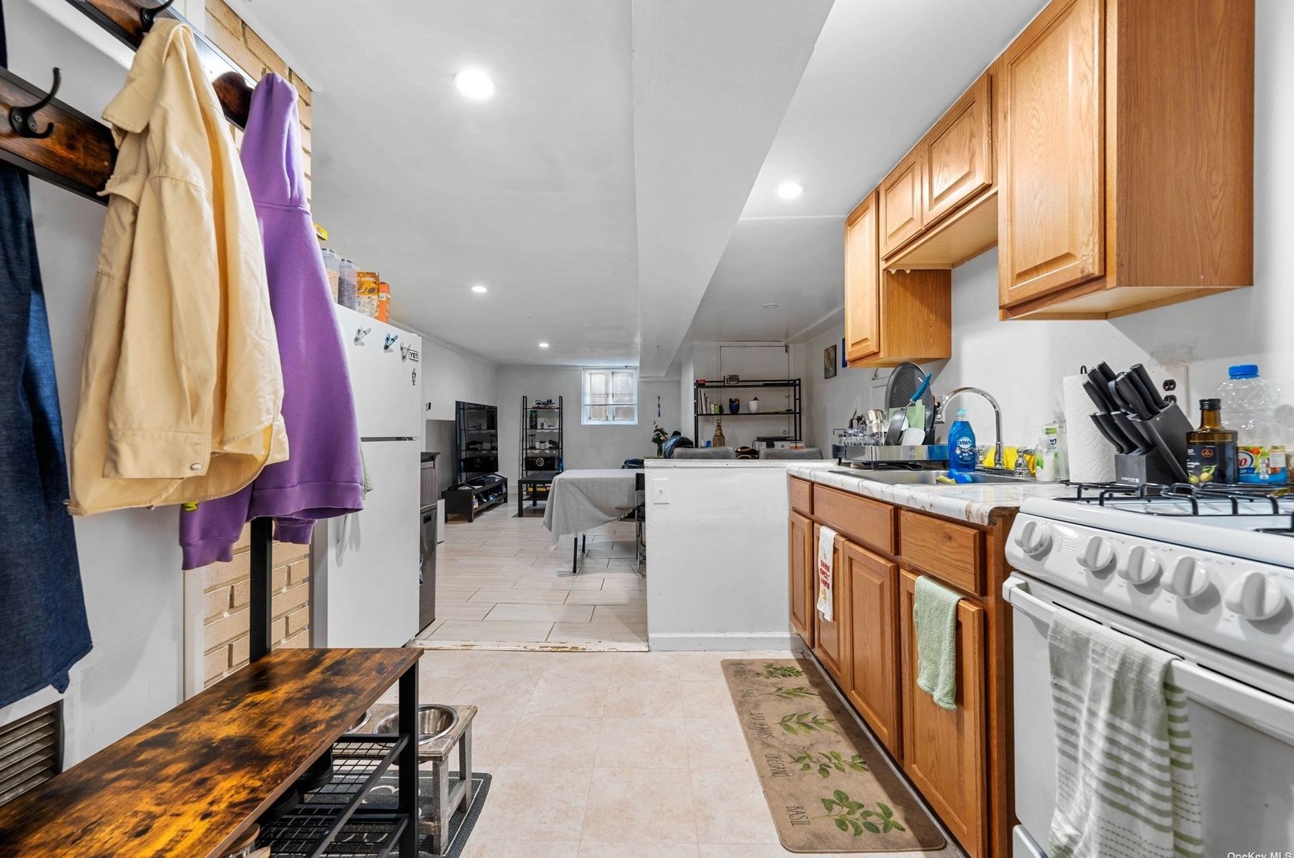 61-59 77 Pl, Flushing NY exterior