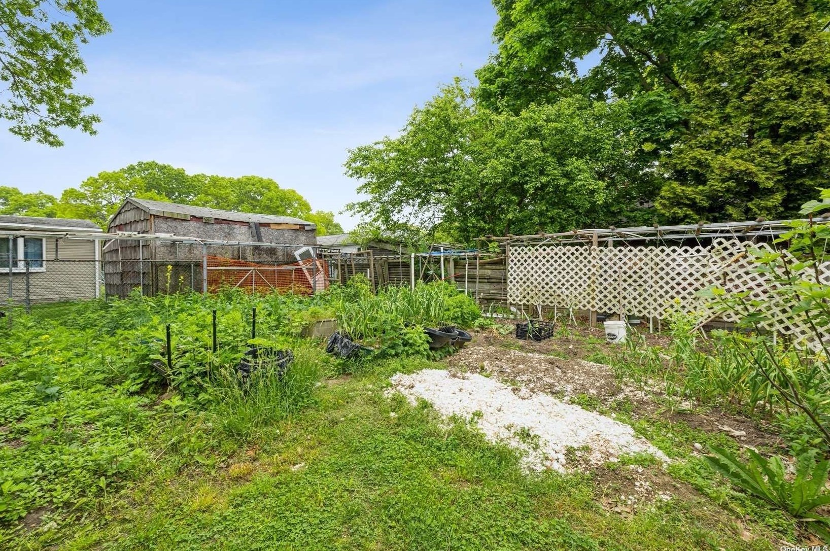 167 Lexington Rd, Smith Point NY  11967-3213 exterior