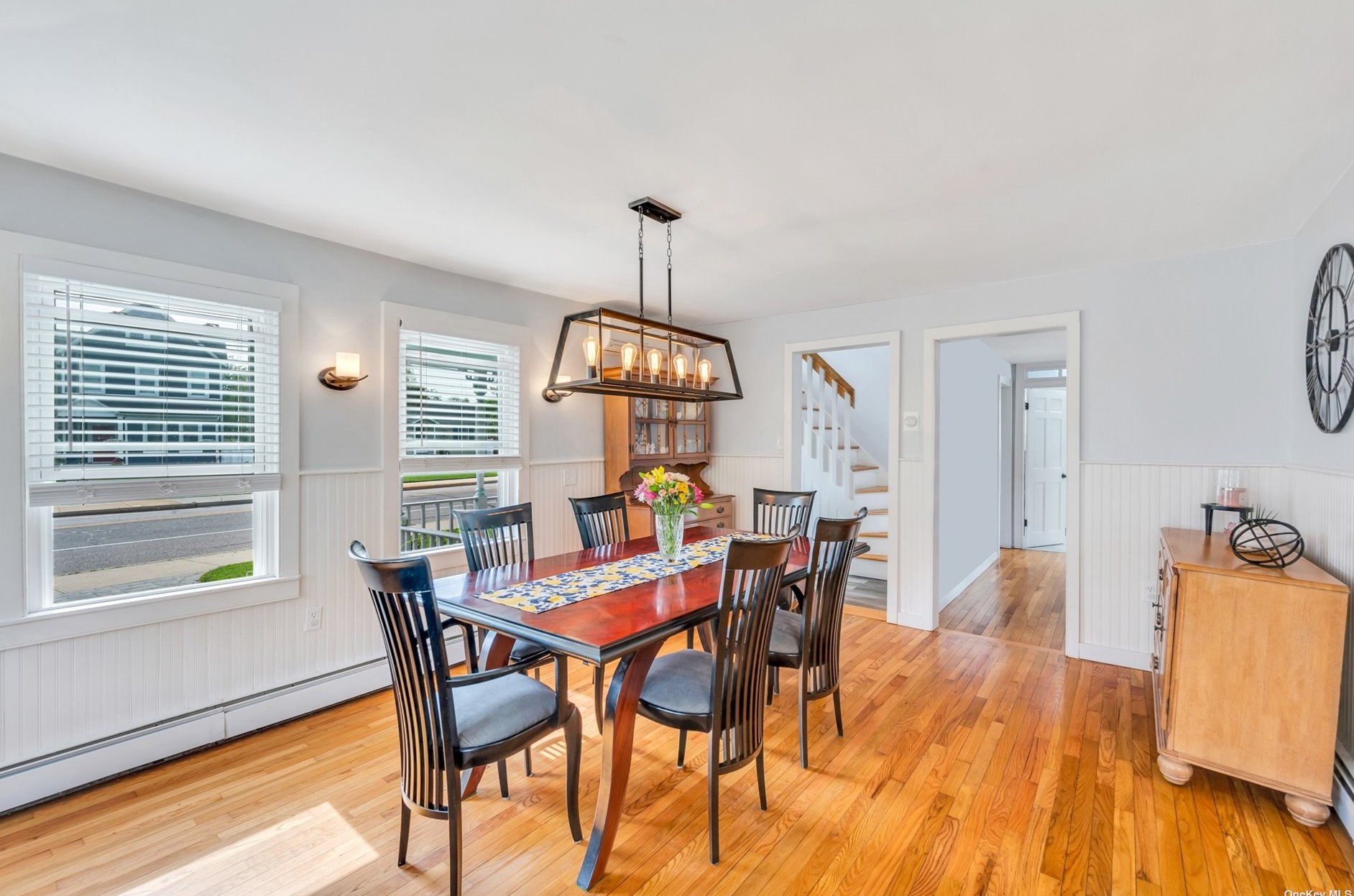 429 Ocean Ave, Canaan Lake NY  11772-1104 exterior