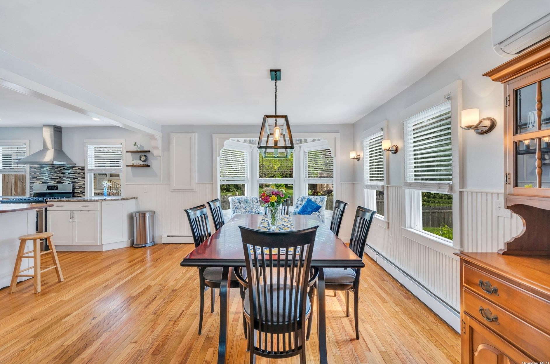 429 Ocean Ave, Canaan Lake NY  11772-3712 exterior