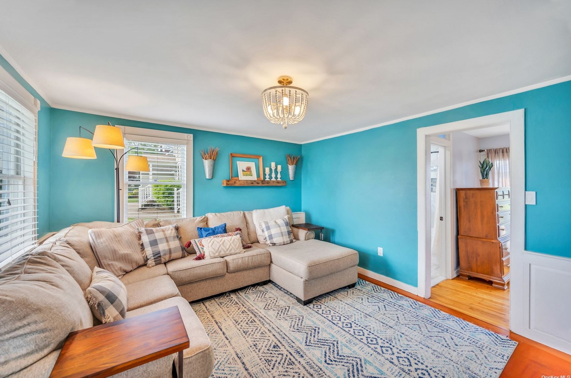 429 Ocean Ave, Canaan Lake NY  11772-1104 exterior