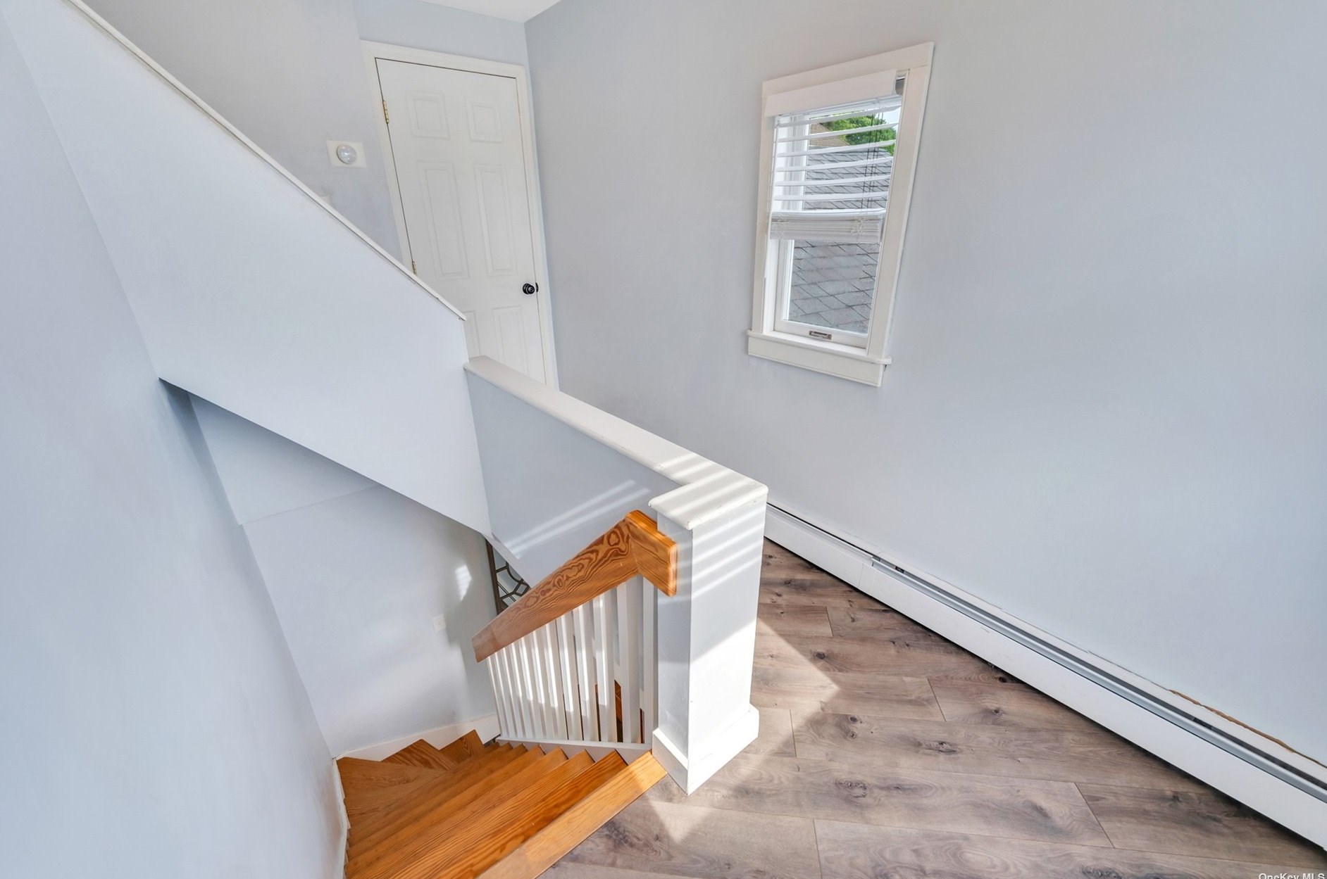 429 Ocean Ave, Canaan Lake NY  11772-1104 exterior