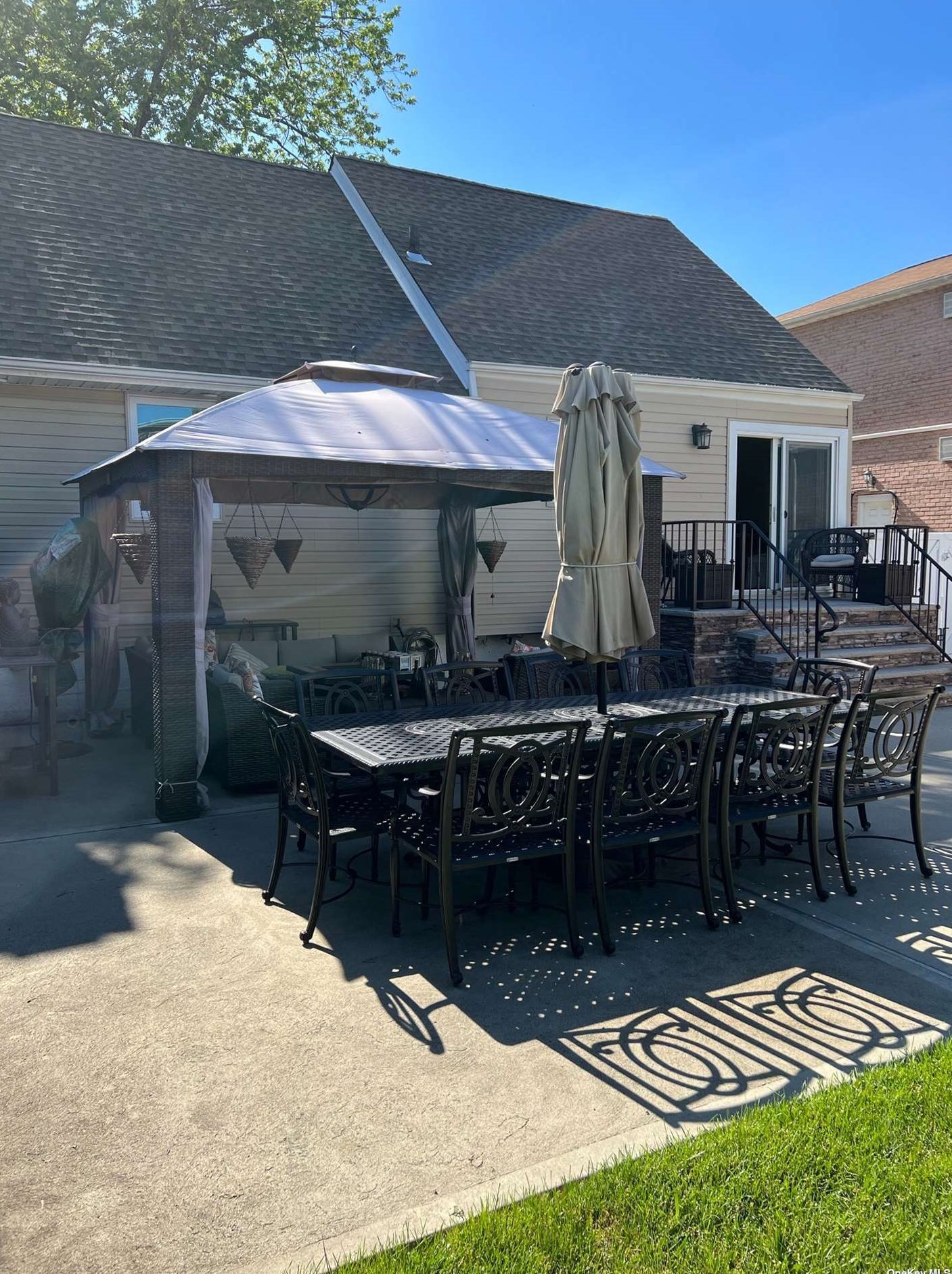 25 129th St, Flushing NY  11356-1310 exterior