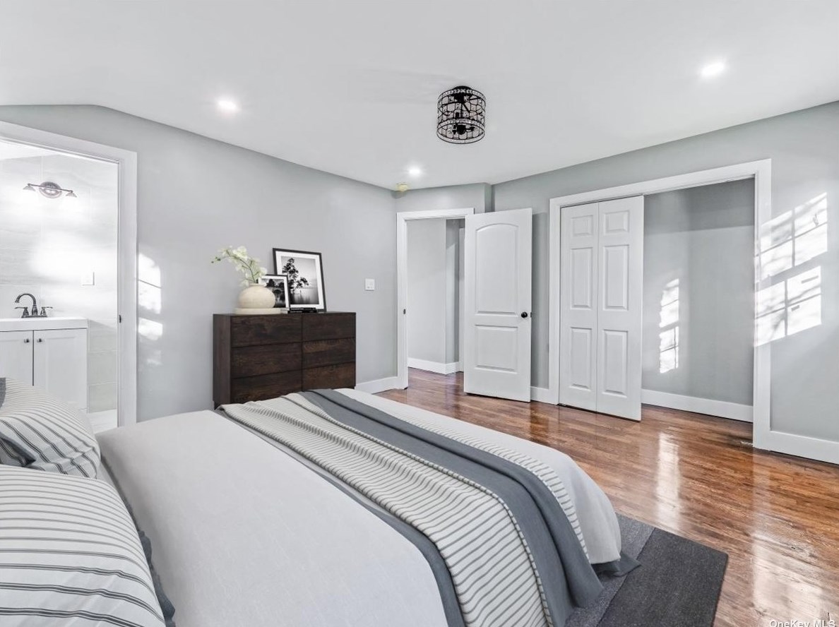 3430 Lindbergh Ave, Rockville Centre NY  11572-5507 exterior