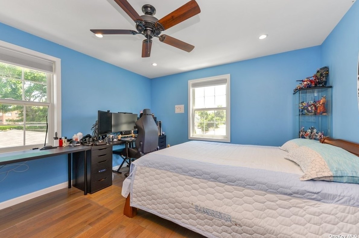 39 Valley Rd, Plainedge NY  11756-2906 exterior