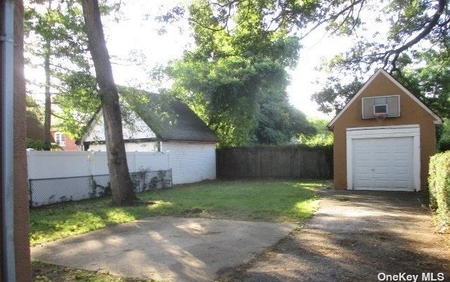 741 Stanton Ave, North Baldwin NY  11510-1826 exterior