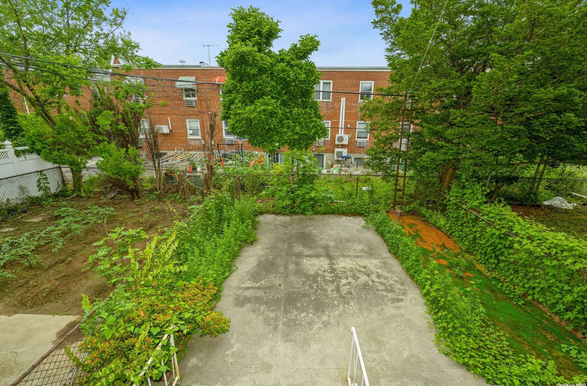 144-57 27th Ave, Flushing NY  11354-1650 exterior