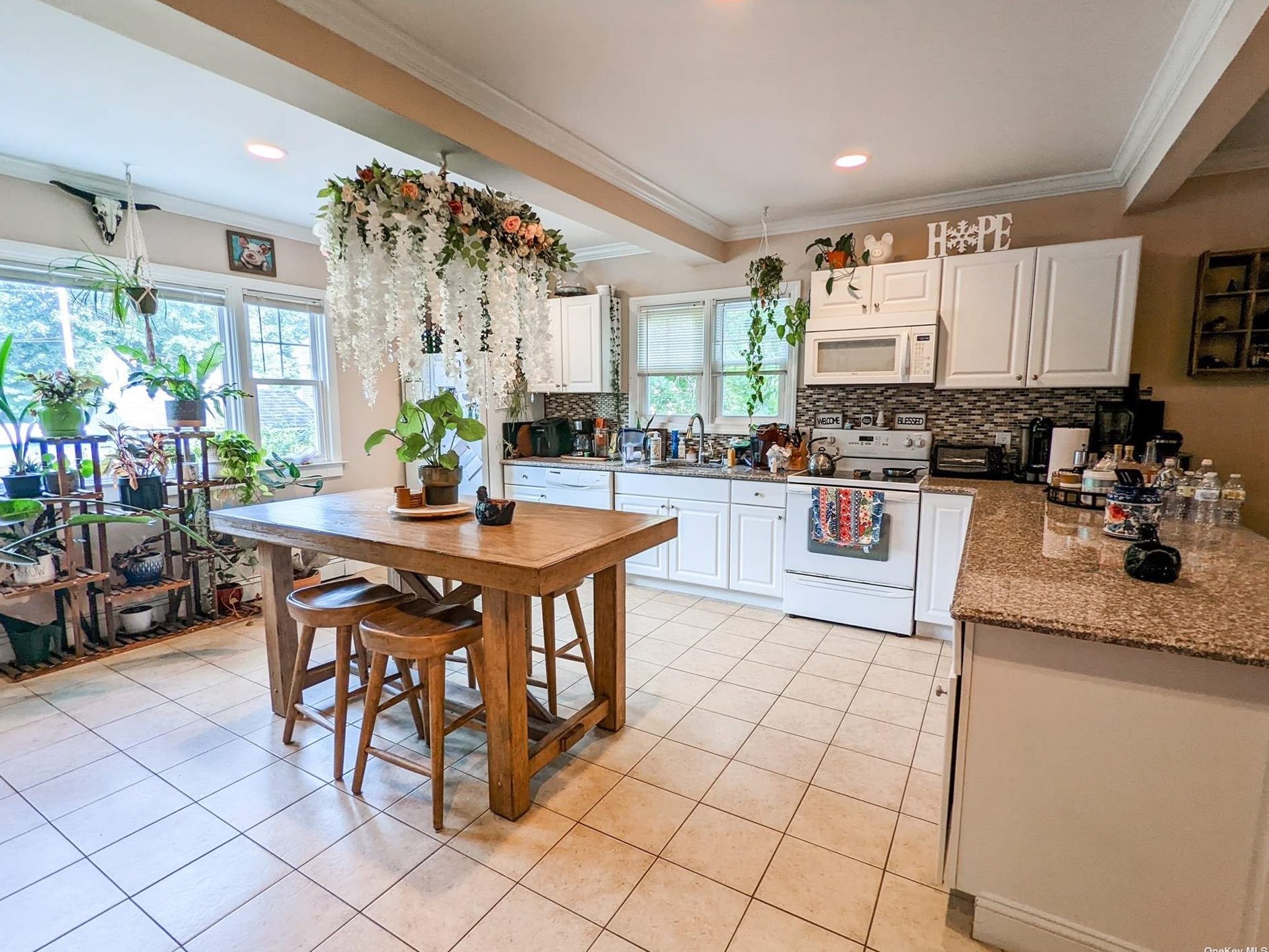 27 Odin Rd, Rocky Point NY  11778-9568 exterior