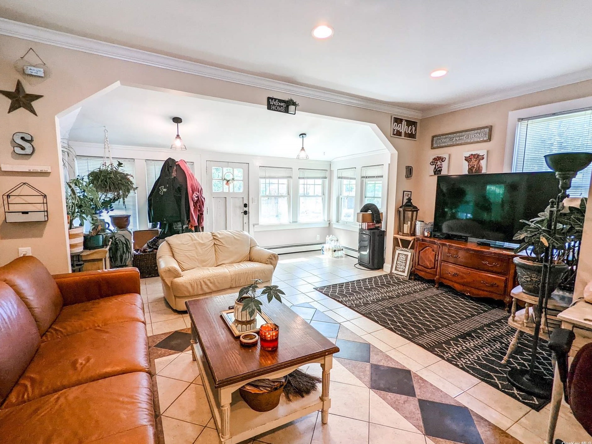 27 Odin Rd, Rocky Point NY  11778-9568 exterior