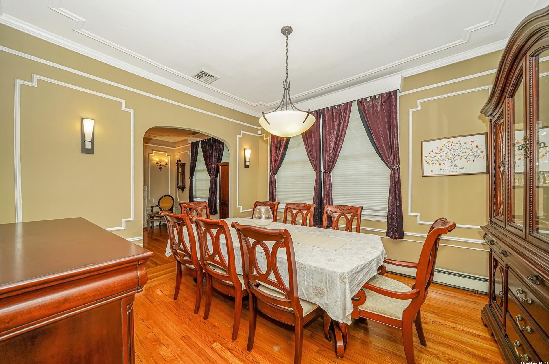 23 Jerome St, Smithtown NY  11787-5738 exterior