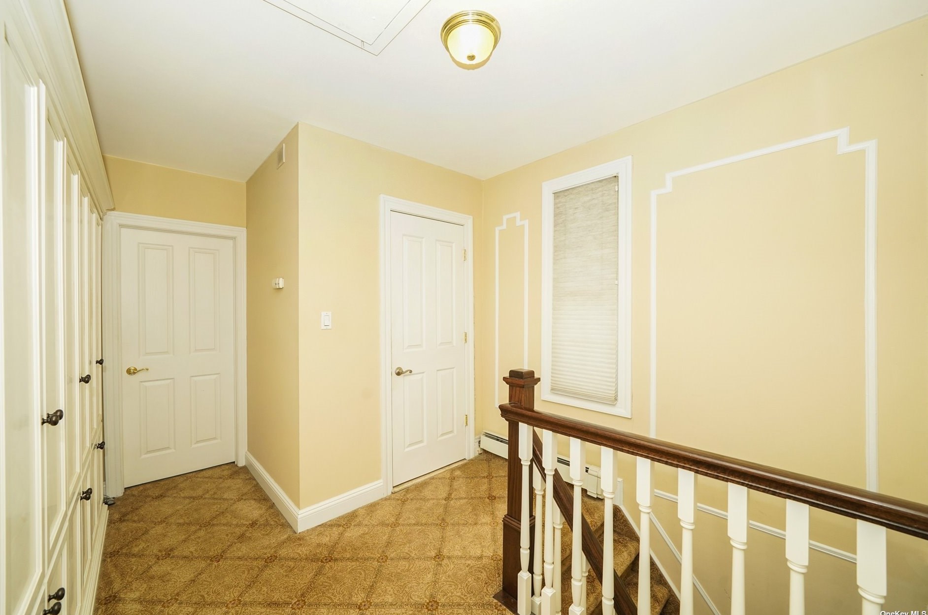 23 Jerome St, Smithtown NY  11787-5738 exterior