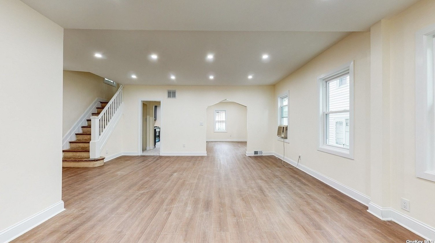 71-32 Loubet St, Flushing NY  11375-5731 exterior