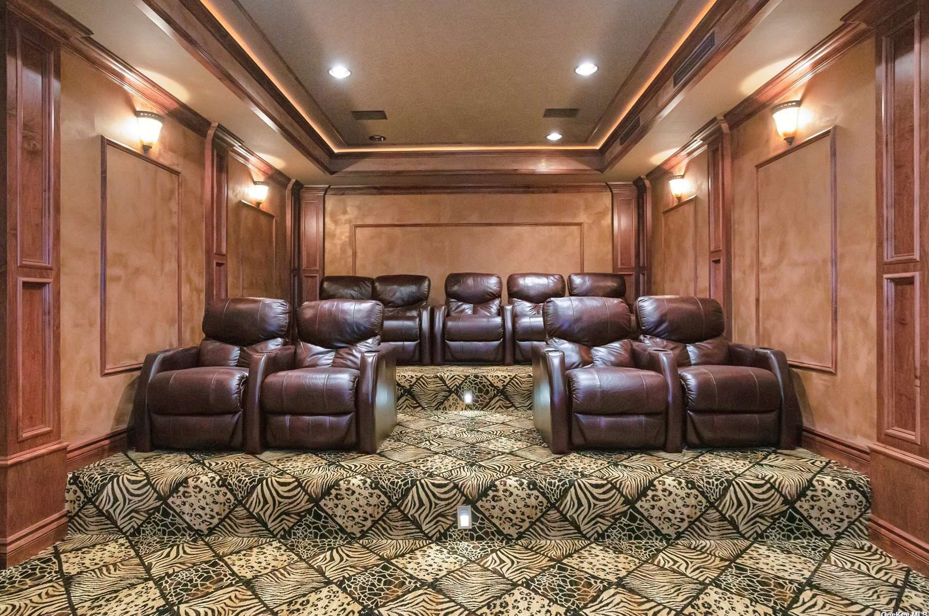 32 Boulevard, Flushing NY 11357-1003 exterior