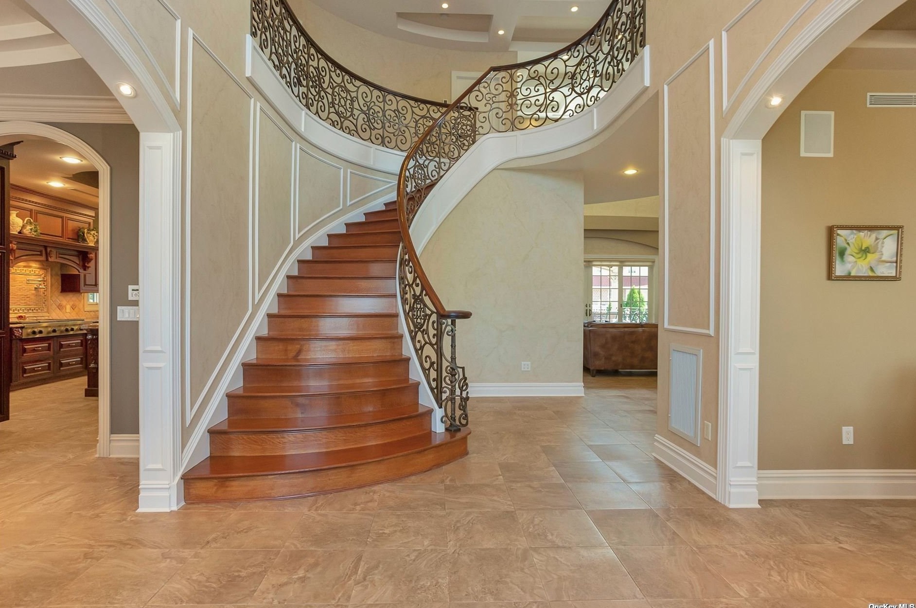 32 Boulevard, Flushing NY 11357-1003 exterior