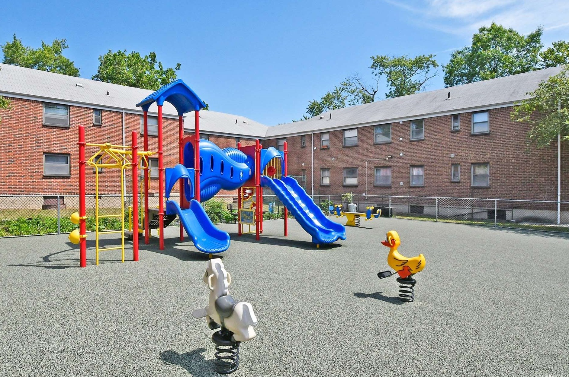 199-18 16th Ave, Flushing NY  11357-3218 exterior