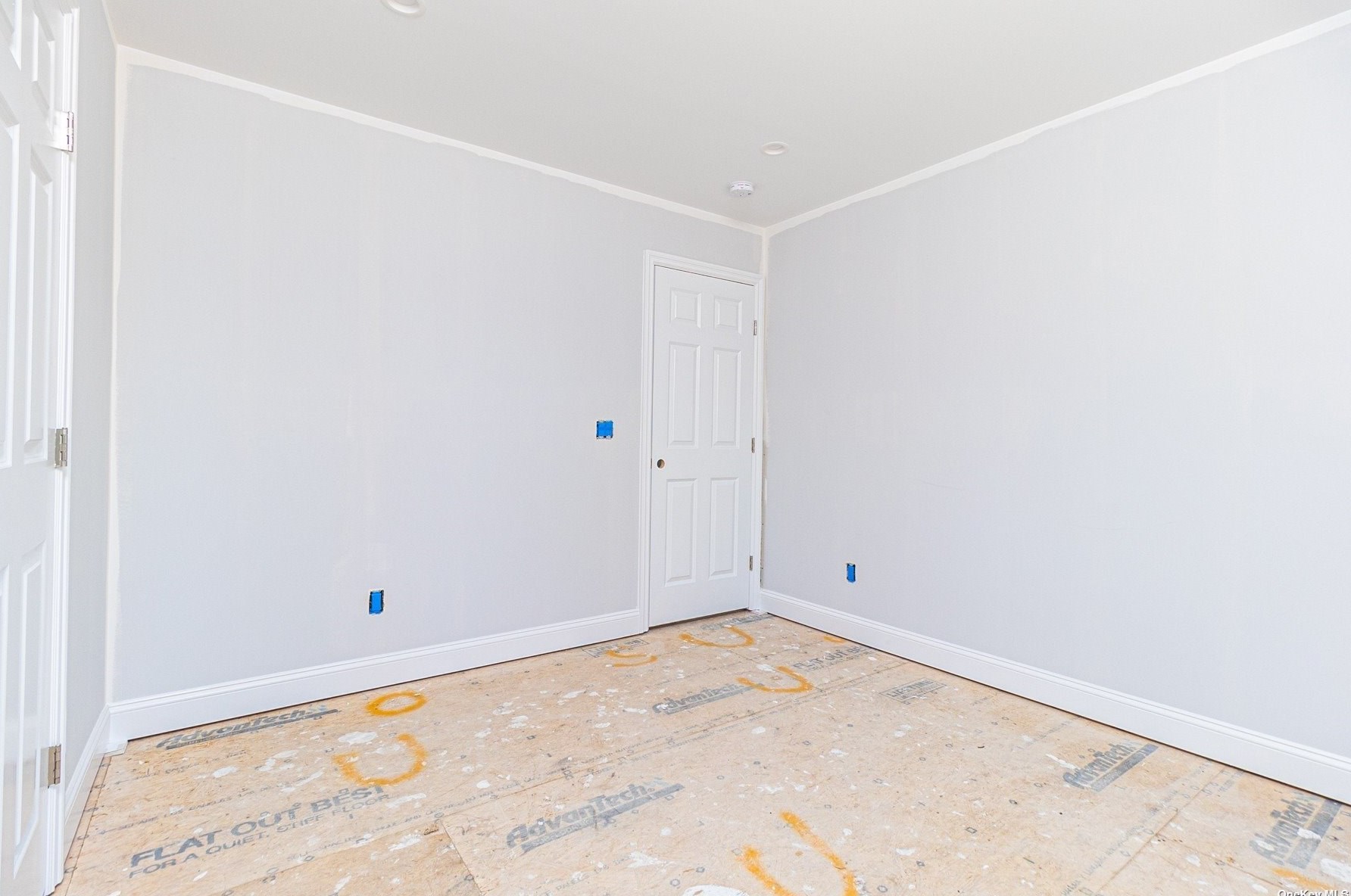 682 Portion Rd, Hauppauge NY 11779-2376 exterior