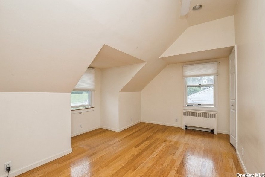 41 Lndg Rd, Hunt NY 11743-1817 exterior