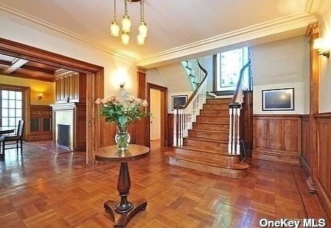 169 Magnolia Blvd, East Atlantic Beach NY  11561-3320 exterior