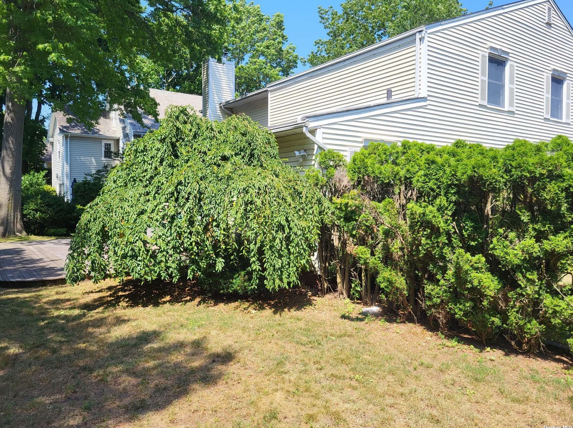 74 Kilburn Rd, Garden City NY  11530-2613 exterior