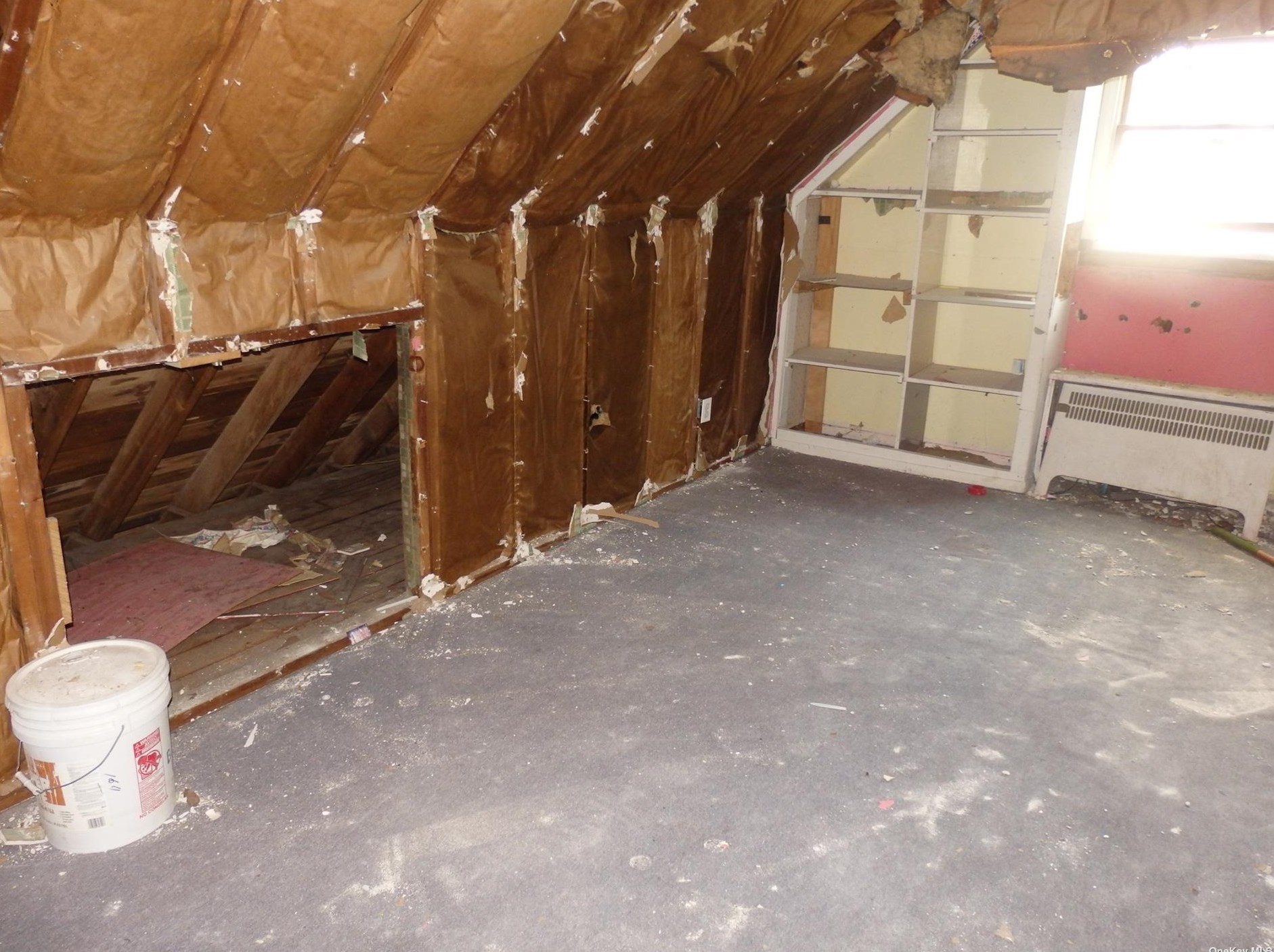 21 Frd Dr, East Massapequa NY  11758-3714 exterior