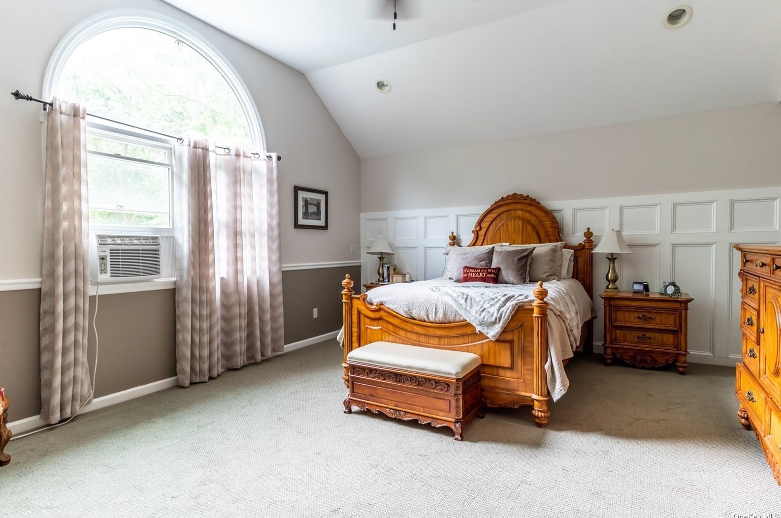 12 Oxbow Rd, Canaan Lake NY  11772-2230 exterior