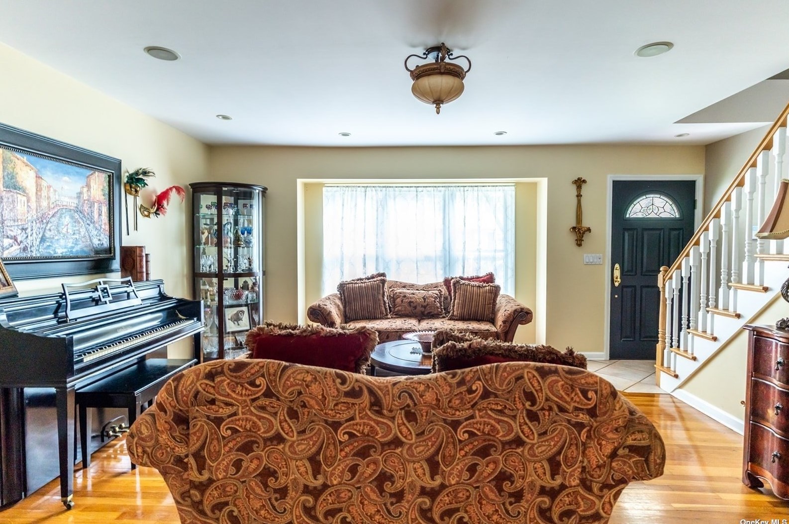 12 Oxbow Rd, Canaan Lake NY  11772-2230 exterior