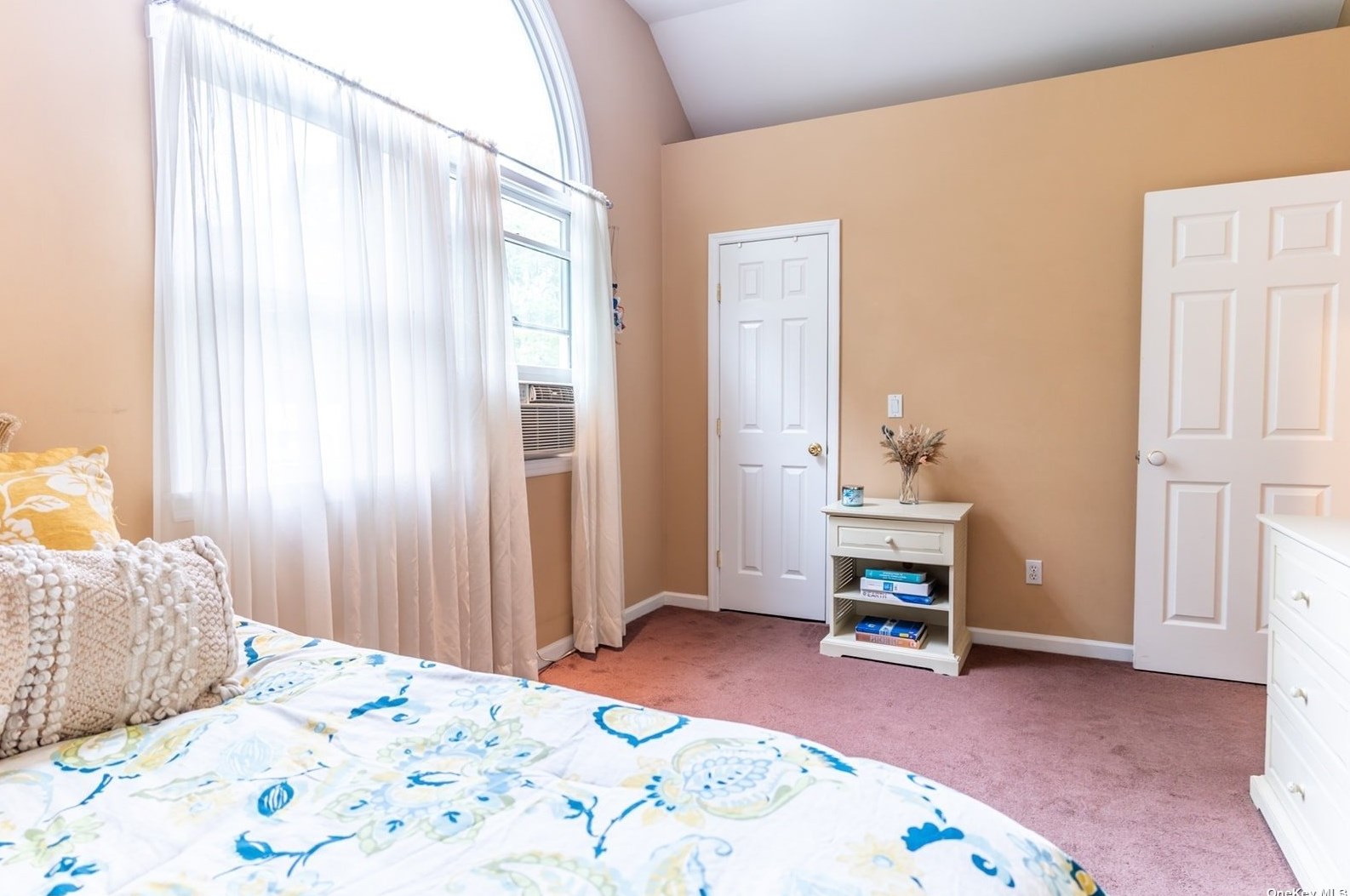 12 Oxbow Rd, Canaan Lake NY  11772-2230 exterior